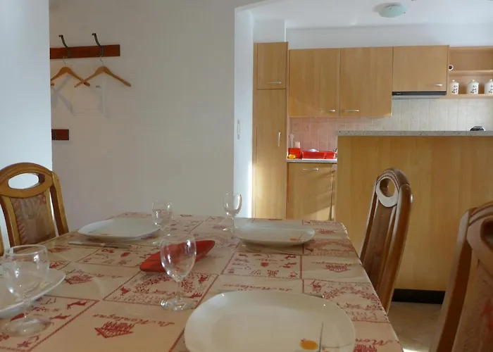 Barzettes-vacances B 455- Entree N-16 By Interhome Apartamento