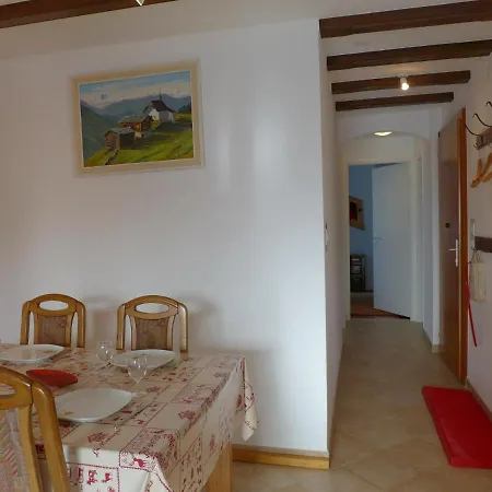 Lägenhet Barzettes-vacances B 455- Entree N-16 By Interhome *